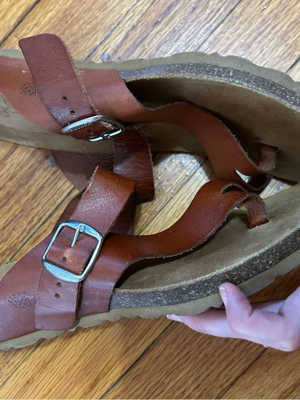 Yokono Brown Saddle Leather Comfort Toe Loop Strap Beach Sandals Women's Sz 9